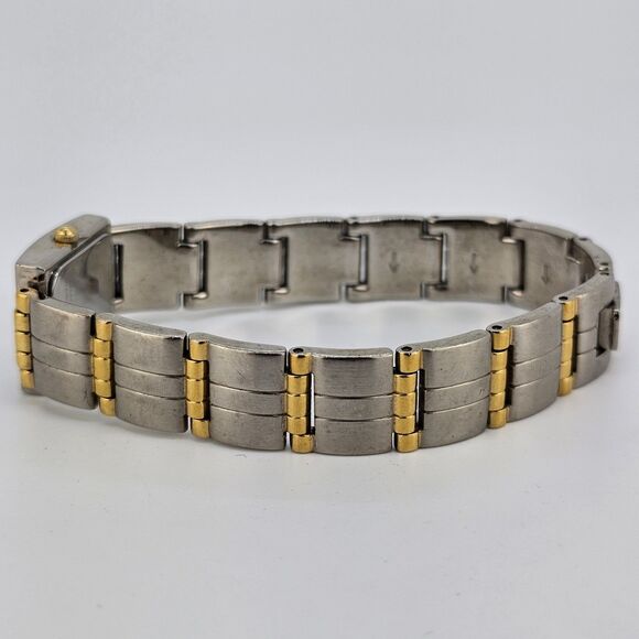 Caravelle Bulova Women's Watch 18MM White Dial Two Tone Bracelet 7" New Battery - Picture 7 of 14